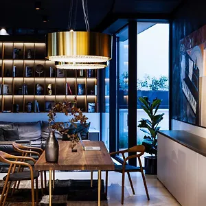 juno-hotela-member-of-design-hotels.sofiahotelsbg.com/