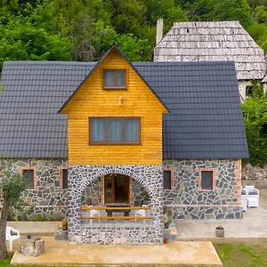  Gasthof Prelatheth Albanien